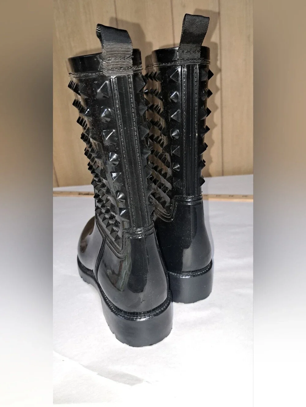 Ladies Capelli New York Black Studded Classy Rain Boot Pull On Size 9